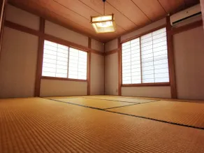 <Entire house rental> 5-minute walk from Naoetsu Station. Free parking for 4 cars! Tomari, a quiet house near the sea in Joetsu Naoetsu - Image 5