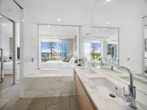 2 Bedroom Apartment Beach View - Image 4