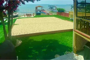 El Sueño Lakehouse: Beachfront & Gazebo - Image 2