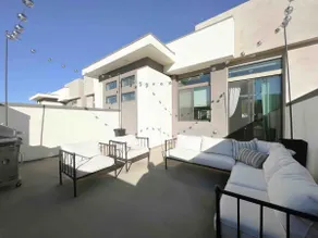 Modern Château in Arcadia - Image 5