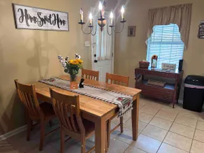 Charming 3 bd home in quiet neighborhood - Image 4