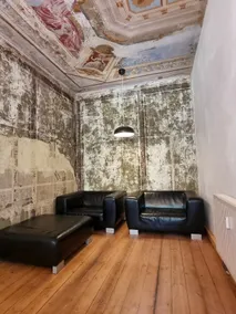 Time travel: Living in the mansion exactly between L and DD - Image 2