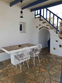 Kamara Family House with Garden - Image 3