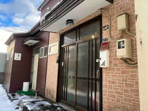 Free parking for 2 cars, Wi-Fi, private house - Image 2