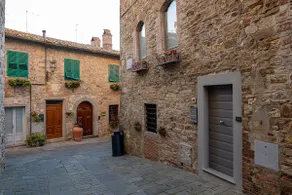 old medieval apartment - Image 3