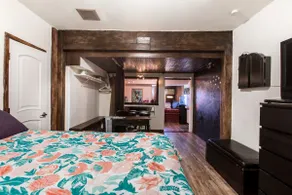 Hollywood/Silverlake 1 Bed Room - Image 5