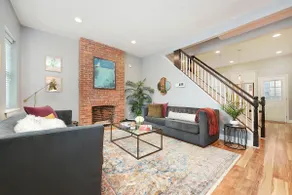Lawrenceville charmer · sleeps 8, 2 full baths! - Image 2
