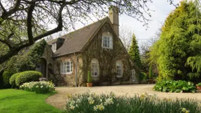 Self Contained Studio in Country House - Image 3