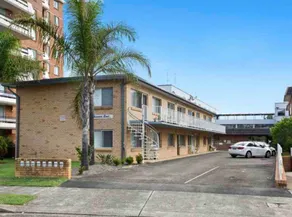 Central Beach Apartment - Image 2