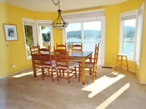 Westra's Waterfront Abode w/Private Dock, WiFi on quiet cul de sac! - Image 4