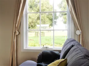 Historic Farm Cottage Stay in North West Tasmania - Image 2