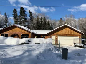 Beautiful Year Round Candle Lake Cabin! - Image 3