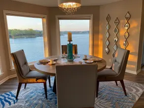 Breathtaking views of Lake Hamilton - 2 Bedroom 2 Bathroom Gated Lakefront Condo - Image 2