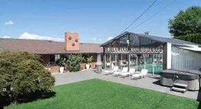 Pano Gorge Views Mid-Mod w/pool&Htub outdoor oasis - Image 3