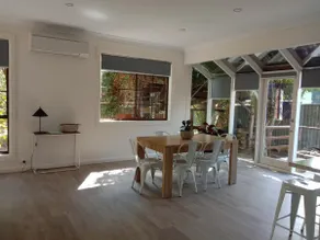 Suburban country cottage - Image 3