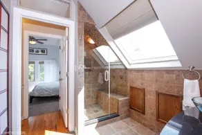 Family Friendly 3BR Duplex in Roscoe Village - Image 4