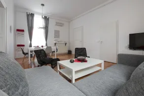 Spacious 3BR APT in the center with big terrace - Image 2