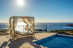 Traditional elegance with privacy & amazing views - Image 5