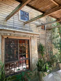 Beautiful wooden cabin - Image 2