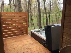 “Judy’s Cozy Cabin”. Hot tub - Image 4