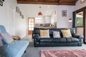 Riverside Chalet in heart of Lampeter, West Wales - Image 4