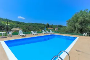 Frangiskos Ena: Private Apt, shared pool. WiFi, A/C, close to the sea. - Image 5