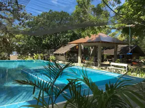 Private beach house with pool & beachfront view - Image 5