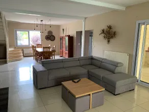 Contemporary villa, sleeps 10, very comfortable - Image 4