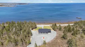 the Escape - A Private Oceanfront Getaway - Image 4