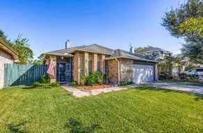 Luxury Home in Sugar Land - Stafford - Image 2
