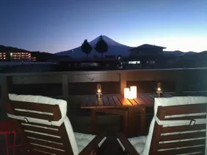A superb view of Mt. Fuji from all rooms! Terrace BBQ available. 10-minute walk to Lake Kawaguchi - Image 4