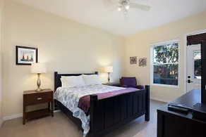 Walk to beach/restaurants, Pvt yd, Bikes, garage - Image 4