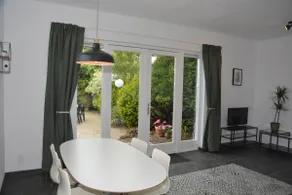 Guesthouse 70m2 with private garden and free parking - Image 3