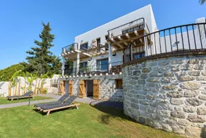 Ada Evi at Historic Erithrai * 15km to Alacati - Image 2