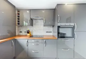 Modern, central Teesside, 2 double beds, 1 single - Image 4