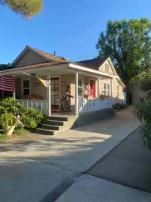 Old Town Americana in the heart of La Verne - Image 2