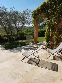 Villa 3 Bedrooms, swimming pool, near city center - Image 4