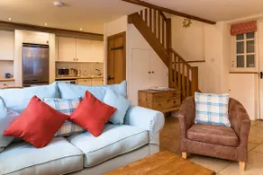 Luxury Cotswold cottage at New Yatt Farm - Image 2