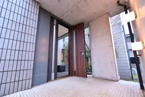 Spacious 268 ㎡ condominium near Kansai Airport/3 minutes to the station/up to 16 people/sauna, bath, and BBQ free - Image 4