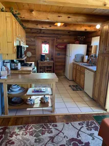 Cozy Log Home Hideaway - Image 4
