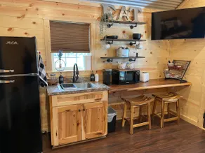 Cozy Hill Cabin 2 - Image 5