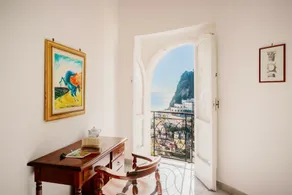 Apartment number 4 with seaview - Image 3