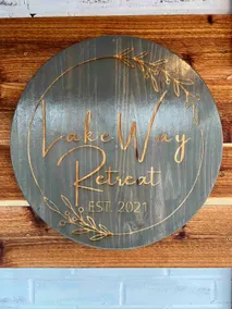 LakeWay Retreat- 4 min from US-41 and The Lake! - Image 2