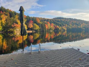 The Rockeries - Tranquil Lakefront Cottage - Image 2