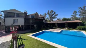 Country house with a swimming pool, terrace, and green areas - Image 2