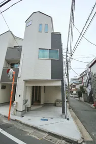 SG5371 Entire Villa with Parking, 3-Min to Shinjuku, Visit Shibuya Crossing! Family home for 8 people - Image 5