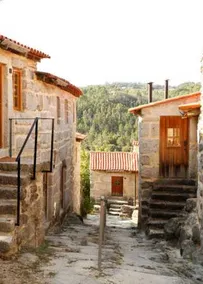 Casa de S. Amaro na Povoa Dao - Image 2