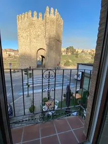 The Bridge house of Toledo - Image 3