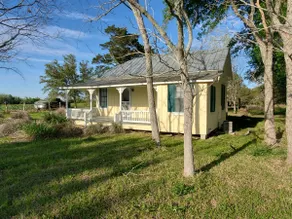 2 BR, 1 kitchen home between Industry and New Ulm - Image 4