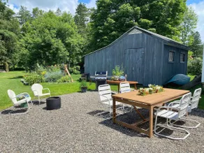 Yellow Door Inn - Image 5